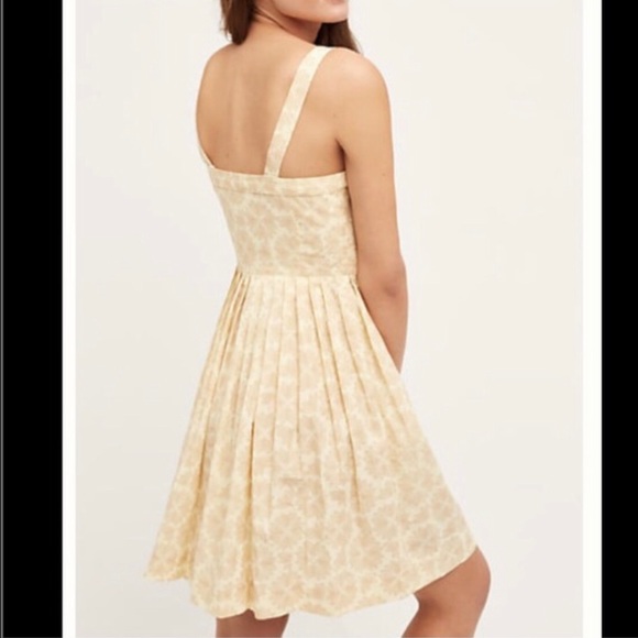 Beautiful Anthropologie Dress - Picture 3 of 3